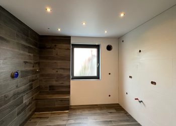  Badezimmer-Spanndecke und LED in Augsburg